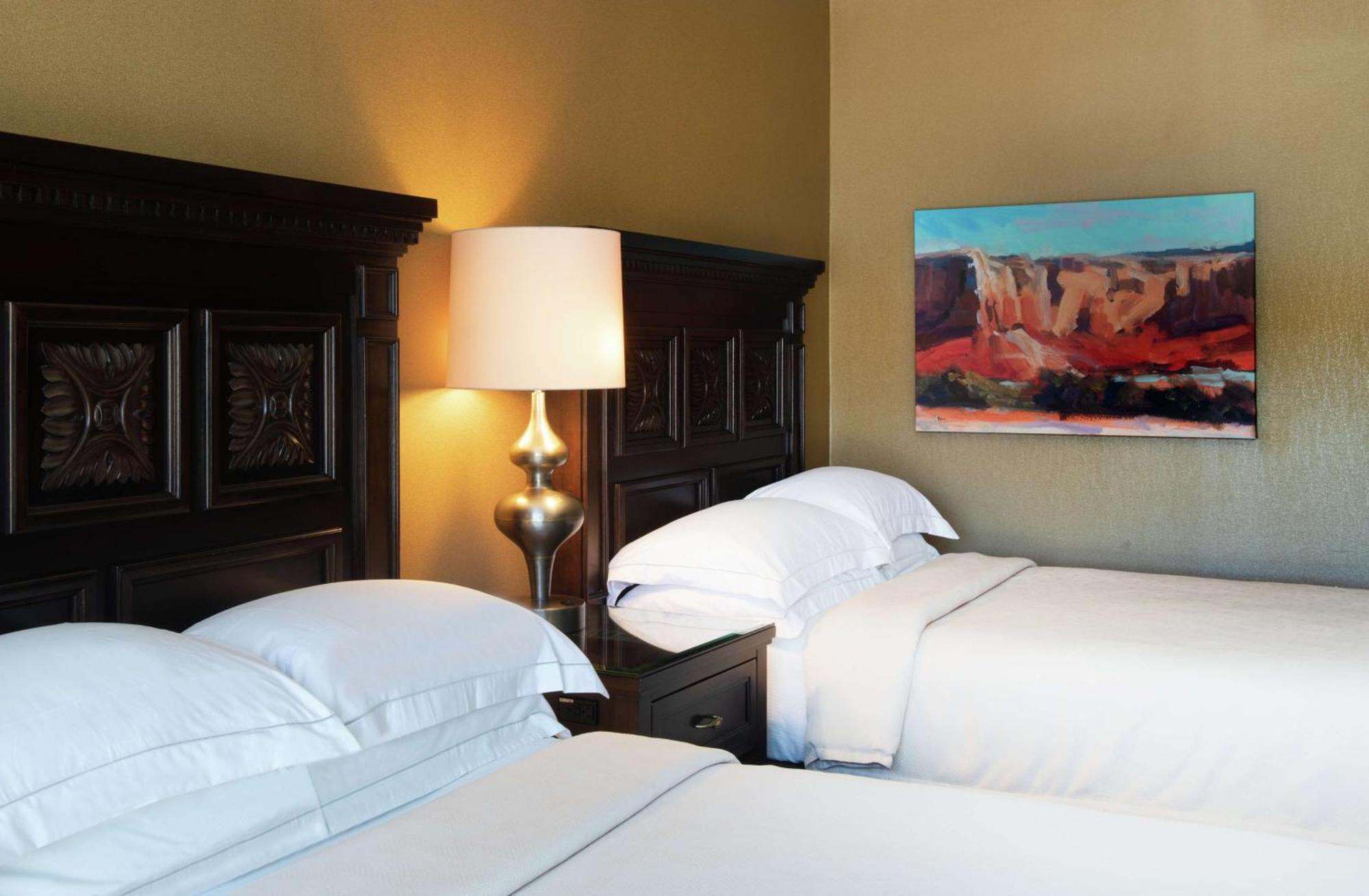 Отель Hilton Santa Fe Historic Plaza Экстерьер фото