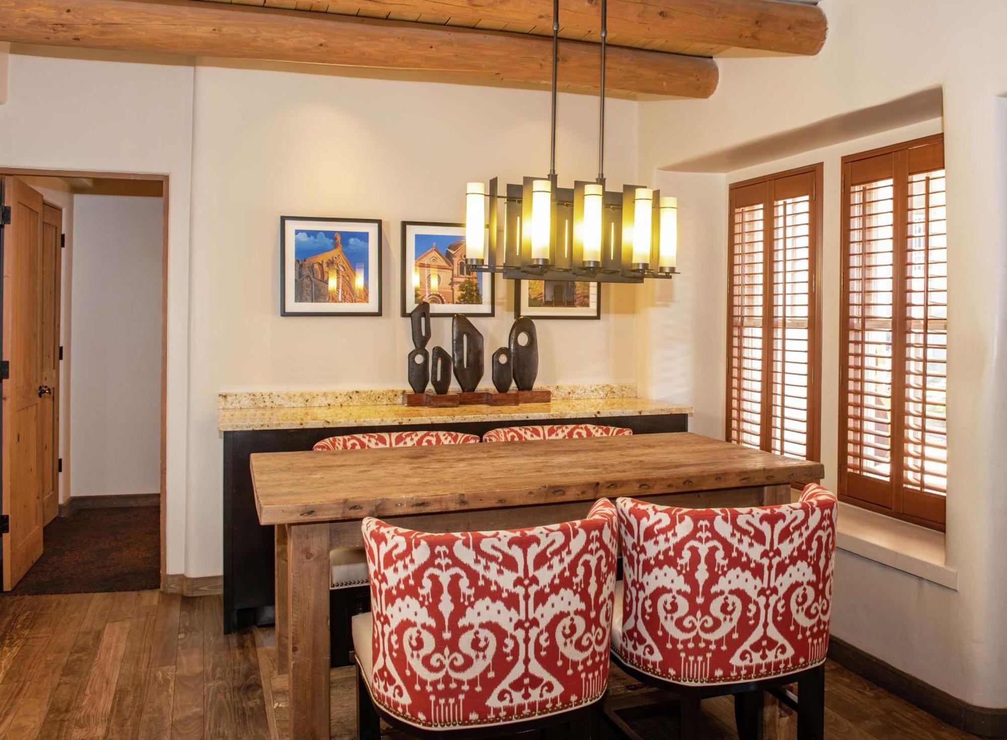 Отель Hilton Santa Fe Historic Plaza Экстерьер фото